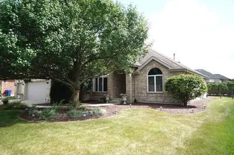 8566 Huckins Drive Frankfort IL 60423