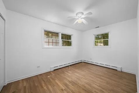 413 North Drury Lane Arlington Heights IL 60004