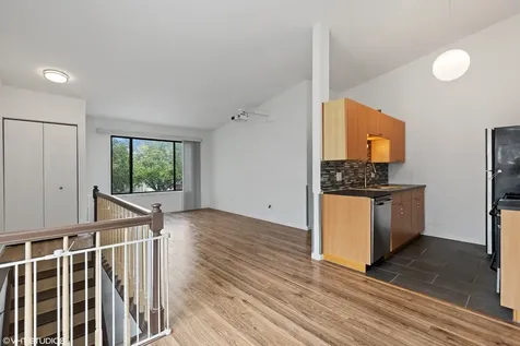 415 Tyler Court Vernon Hills IL 60061