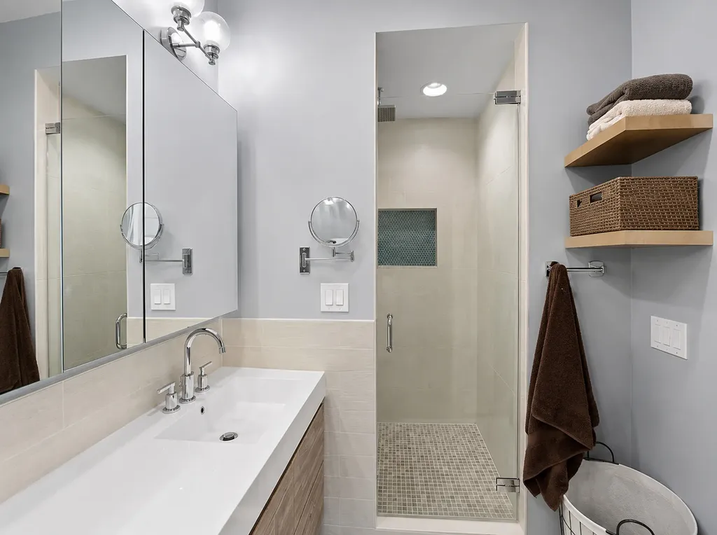 1815 South Prairie Parkway Chicago IL 60616