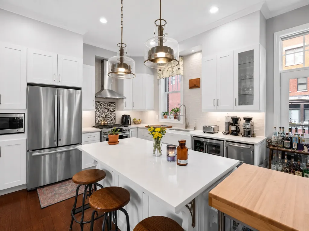 1815 South Prairie Parkway Chicago IL 60616