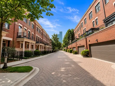 1815 South Prairie Parkway Chicago IL 60616