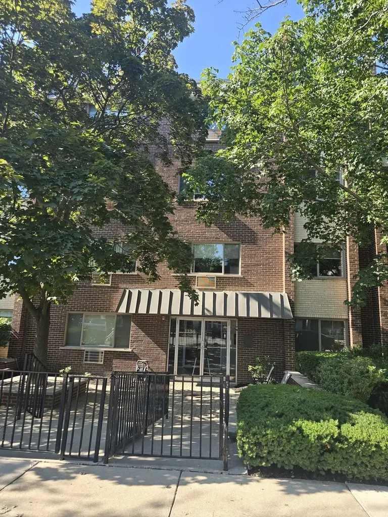 1136 Greenleaf Avenue Wilmette IL 60091