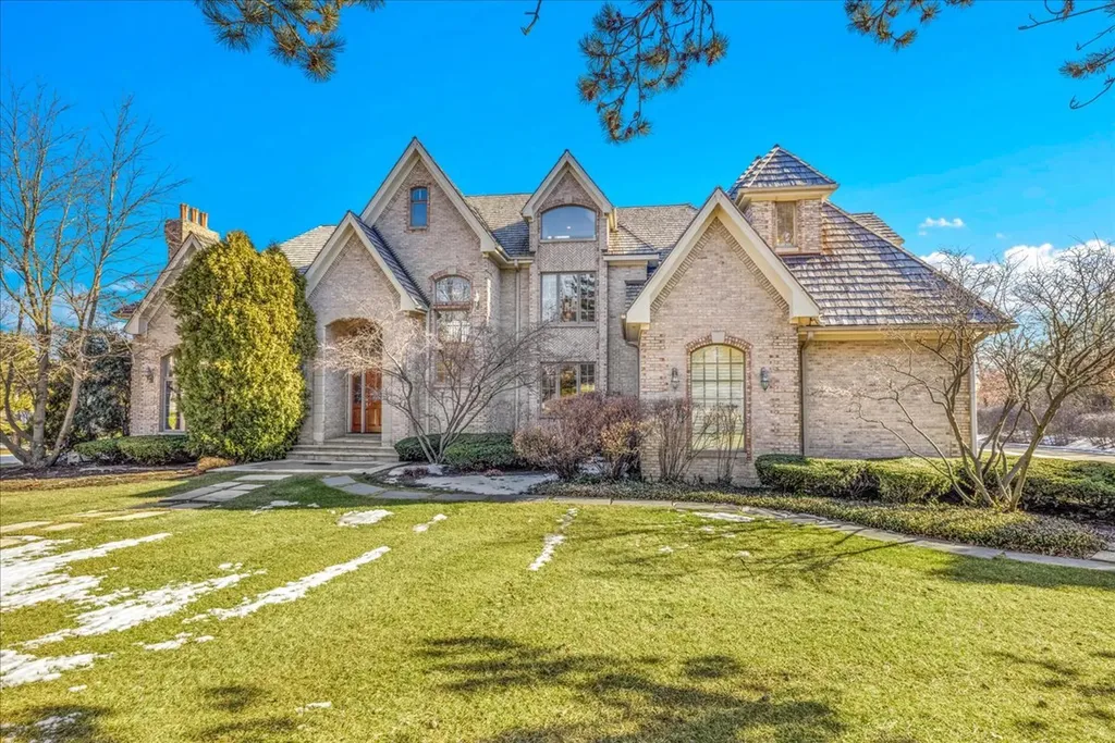 601 Ambriance Drive Burr Ridge IL 60527