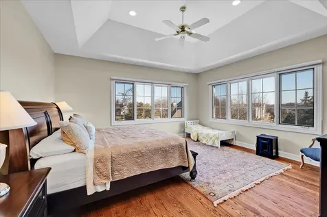 601 Ambriance Drive Burr Ridge IL 60527