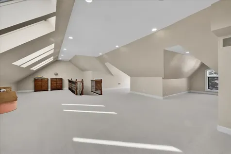 601 Ambriance Drive Burr Ridge IL 60527