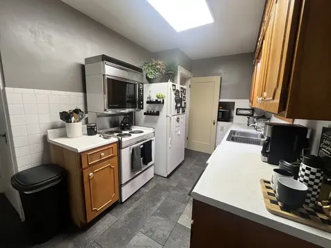 2404 28TH Street Moline IL 61265