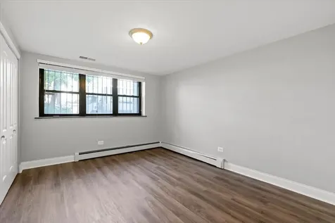 541 West Oakdale Avenue Chicago IL 60657
