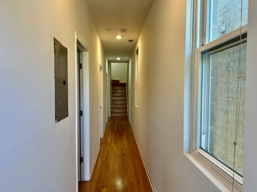3033 North Racine Avenue Chicago IL 60657