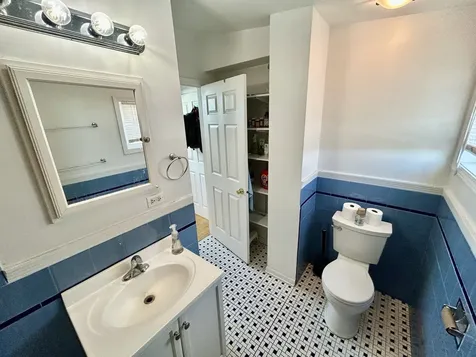 3033 North Racine Avenue Chicago IL 60657