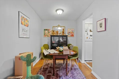 541 West Oakdale Avenue Chicago IL 60657