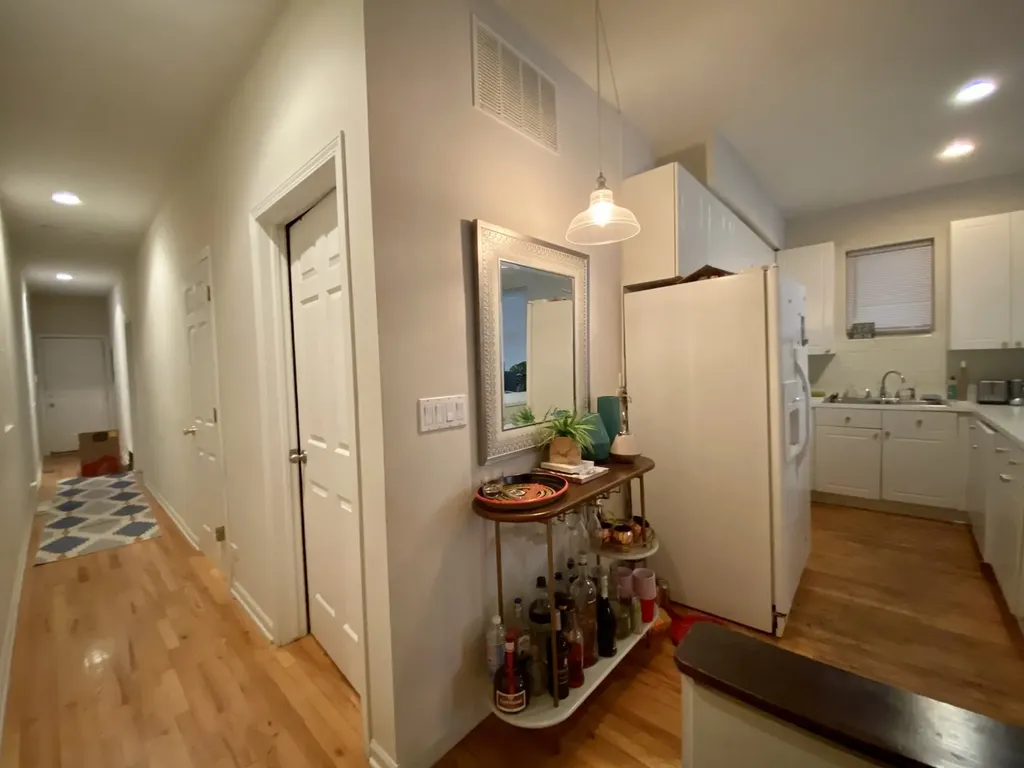3033 North Racine Avenue Chicago IL 60657
