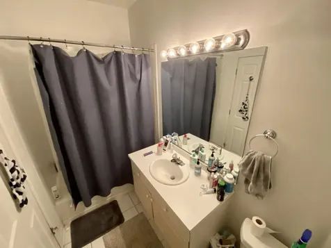 3033 North Racine Avenue Chicago IL 60657
