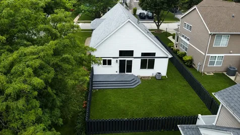 1601 Newgate Court Gurnee IL 60031