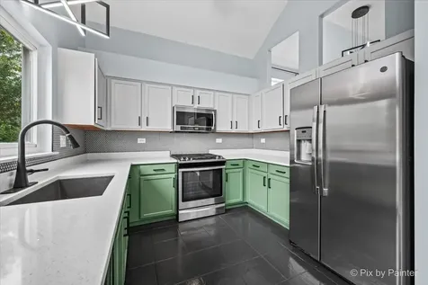 1601 Newgate Court Gurnee IL 60031