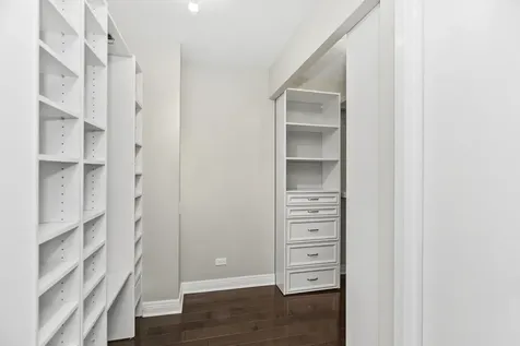 110 East Delaware Place Chicago IL 60611