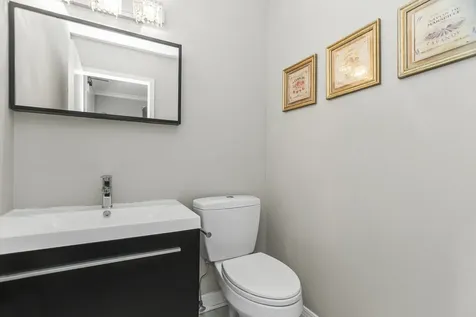 110 East Delaware Place Chicago IL 60611