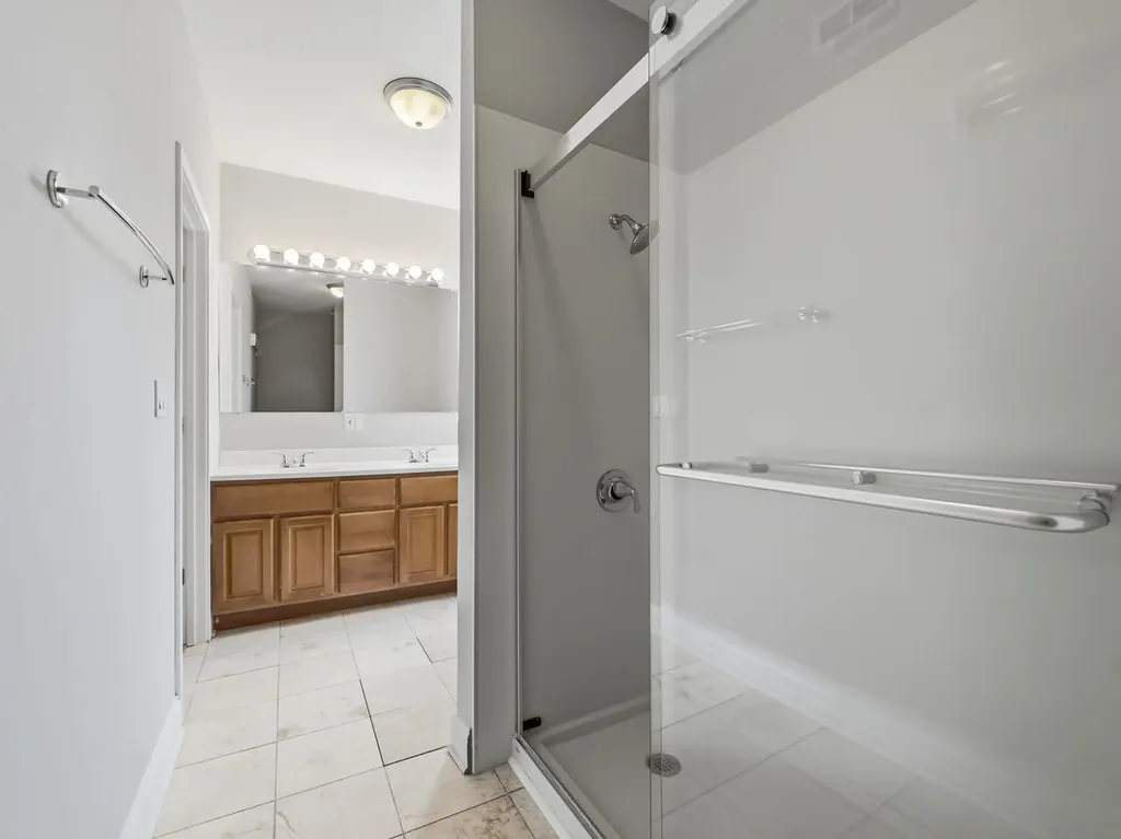 5412 South University Avenue Chicago IL 60615