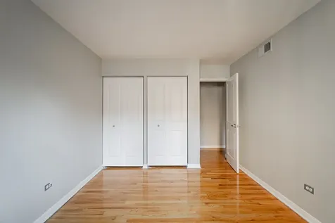 541 West Oakdale Avenue Chicago IL 60657
