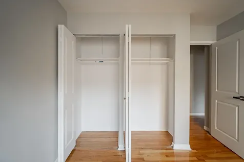 541 West Oakdale Avenue Chicago IL 60657