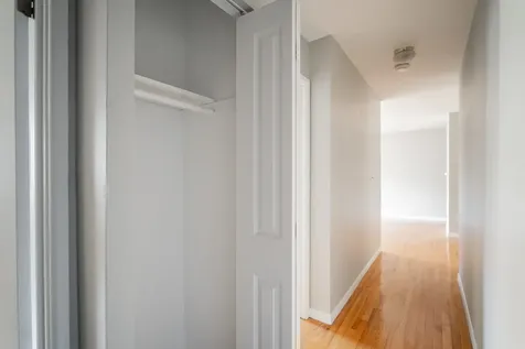541 West Oakdale Avenue Chicago IL 60657