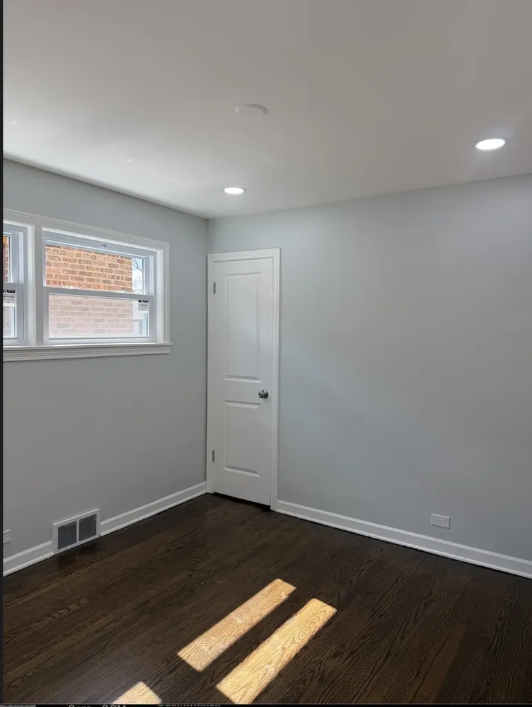 9344 South Michigan Avenue Chicago IL 60619