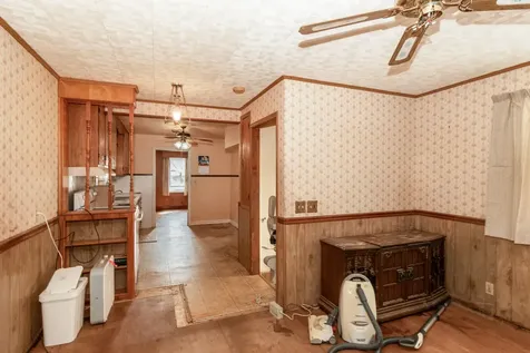 1109 North Mill Street Pontiac IL 61764