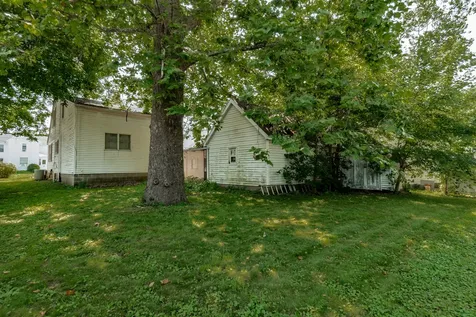 1109 North Mill Street Pontiac IL 61764
