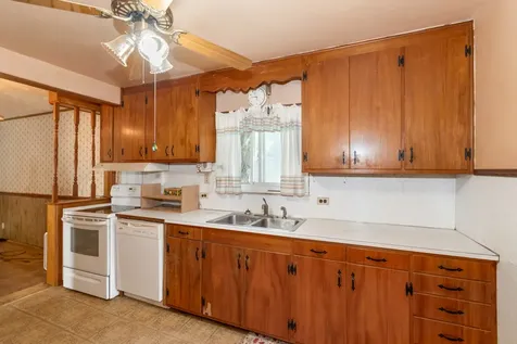 1109 North Mill Street Pontiac IL 61764