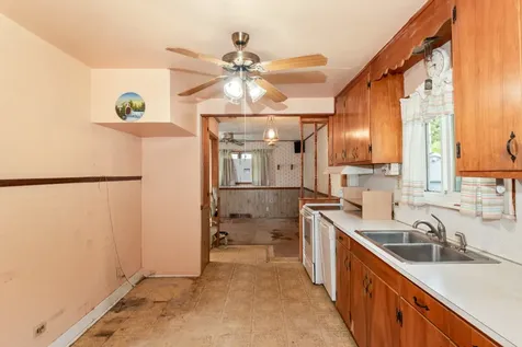 1109 North Mill Street Pontiac IL 61764