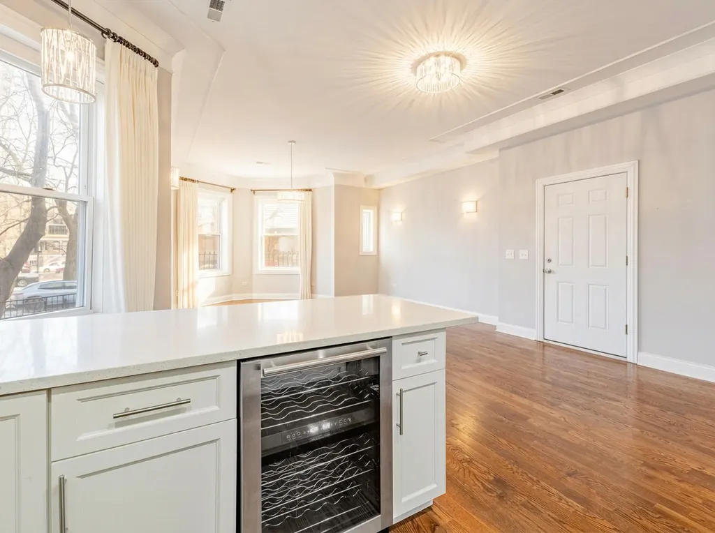 4518 South King Drive Chicago IL 60653