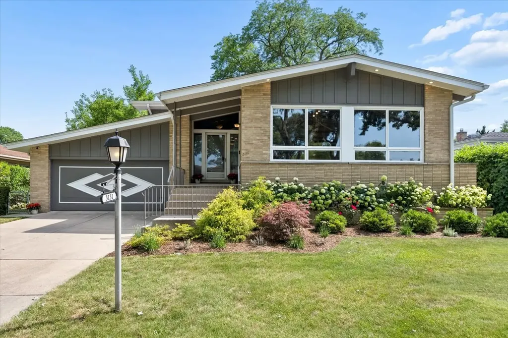 3131 Central Avenue Wilmette IL 60091