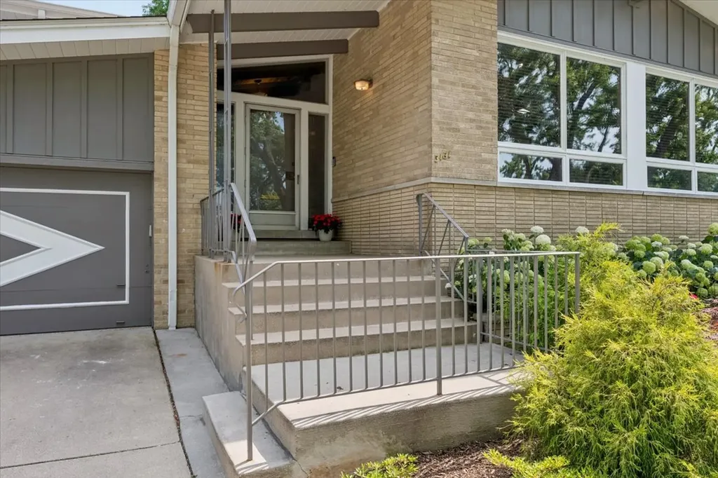 3131 Central Avenue Wilmette IL 60091