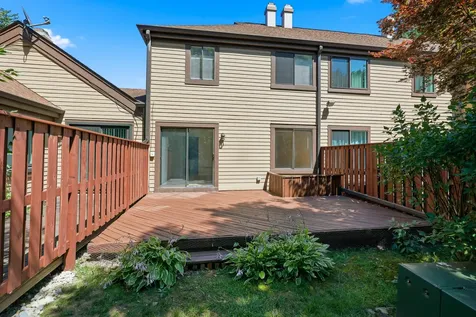 1542 Anderson Lane Buffalo Grove IL 60089