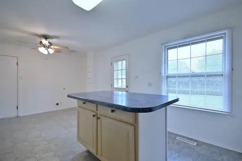 1675 Evergreen Avenue Hanover Park IL 60133
