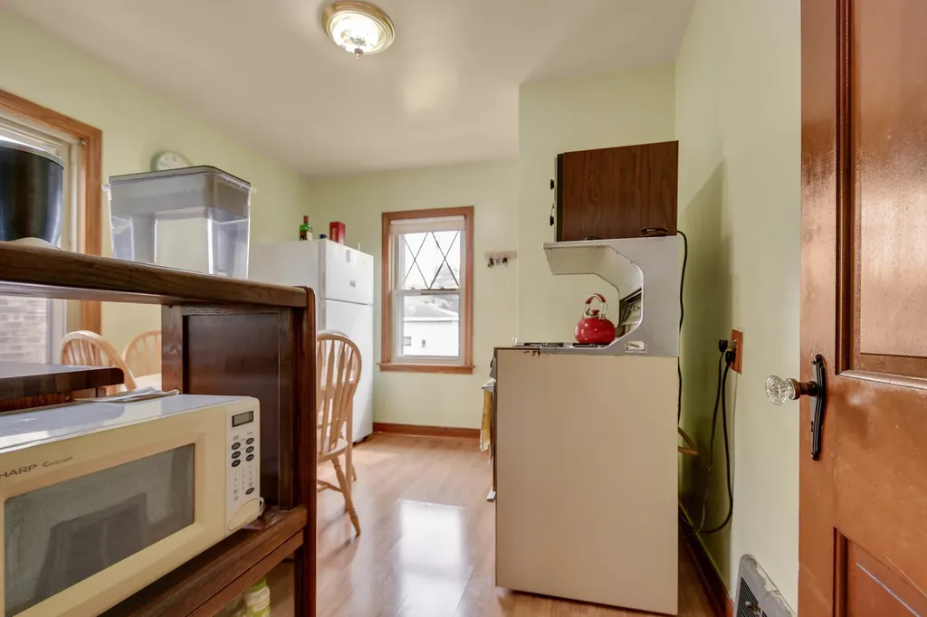 5551 South Kenneth Avenue Chicago IL 60629