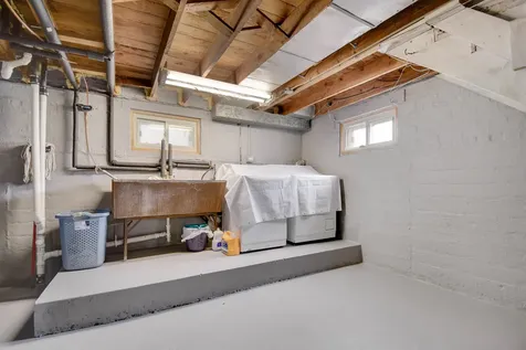 5551 South Kenneth Avenue Chicago IL 60629