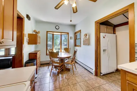 644 South 4th Avenue Des Plaines IL 60016
