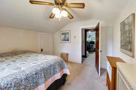 644 South 4th Avenue Des Plaines IL 60016