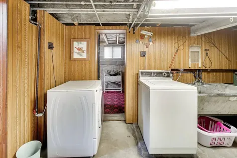 644 South 4th Avenue Des Plaines IL 60016