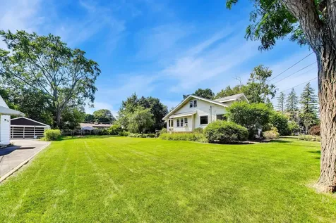 644 South 4th Avenue Des Plaines IL 60016