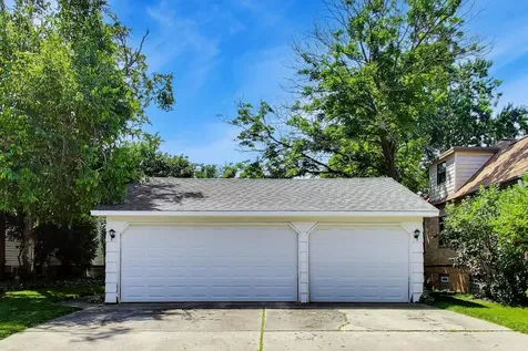 644 South 4th Avenue Des Plaines IL 60016