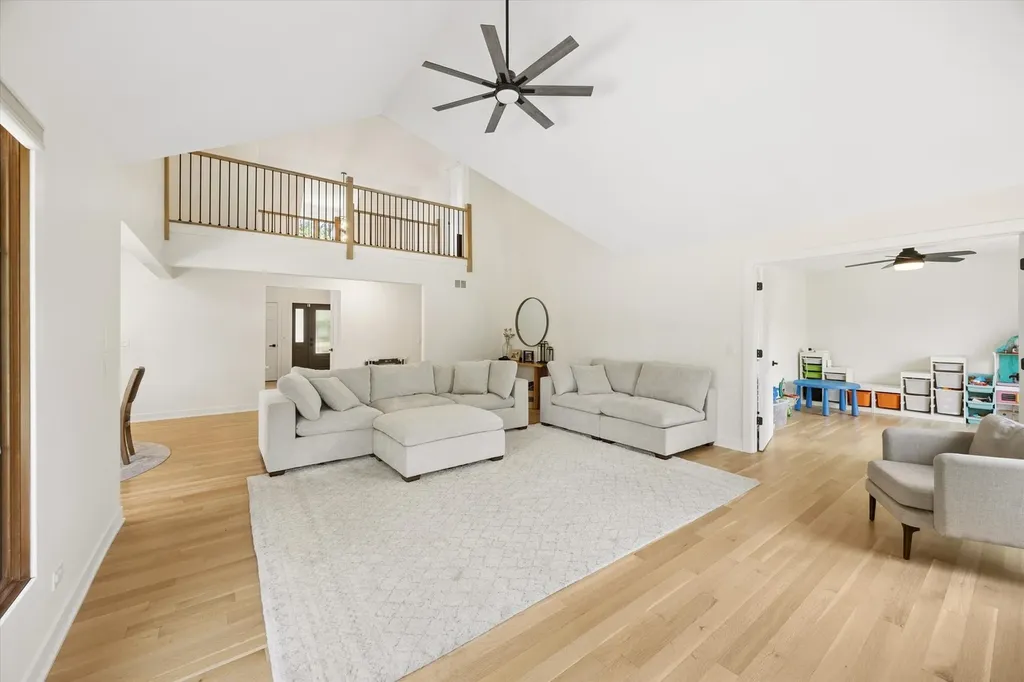 510 De Lasalle Avenue Naperville IL 60565