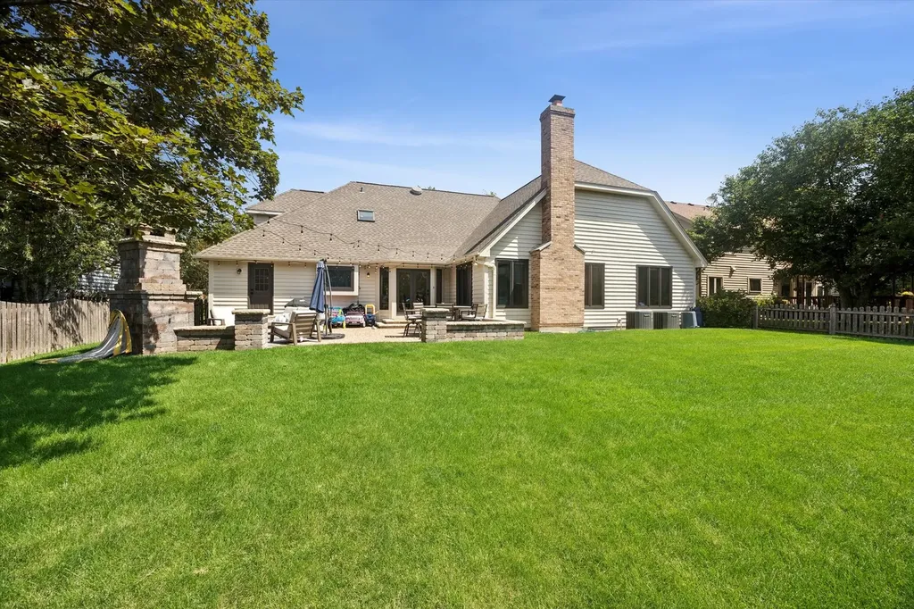 510 De Lasalle Avenue Naperville IL 60565