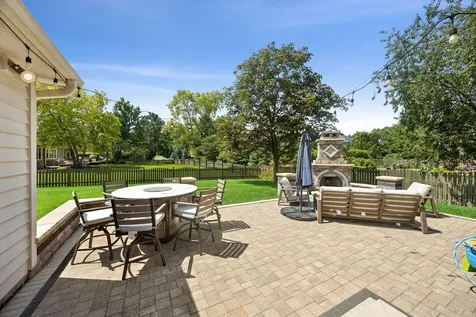 510 De Lasalle Avenue Naperville IL 60565