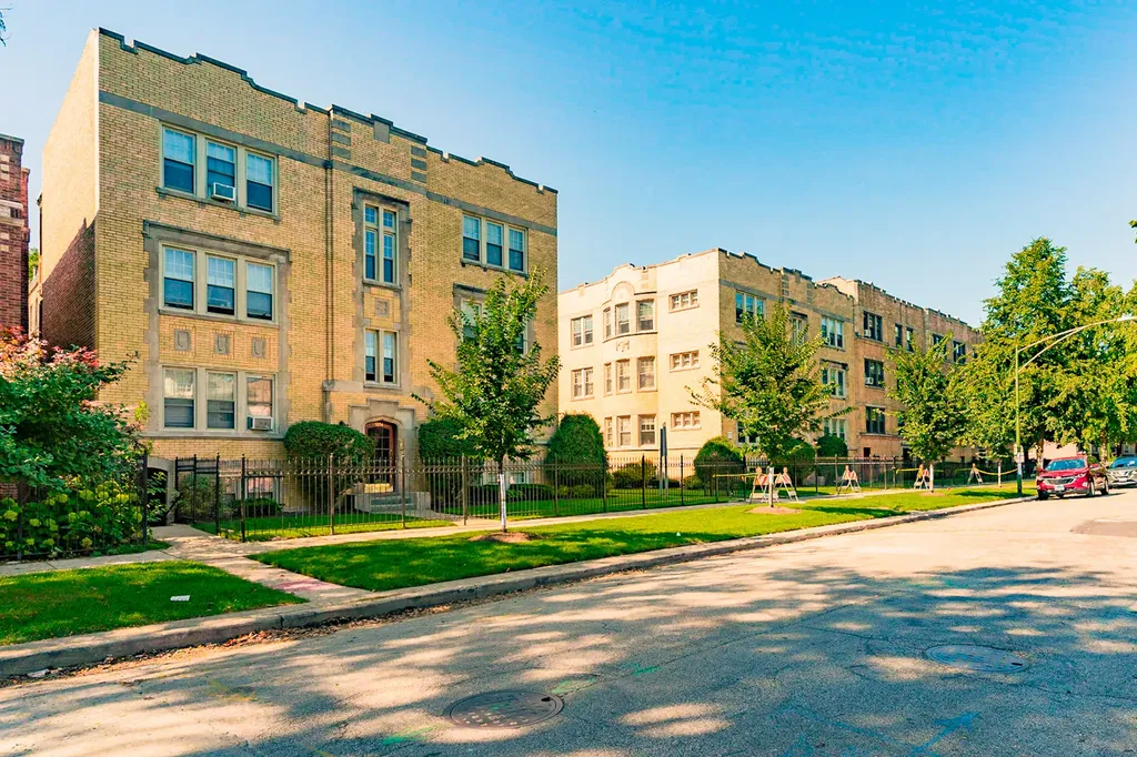 5058 North Wolcott Avenue Chicago IL 60640