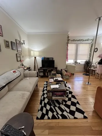 5058 North Wolcott Avenue Chicago IL 60640
