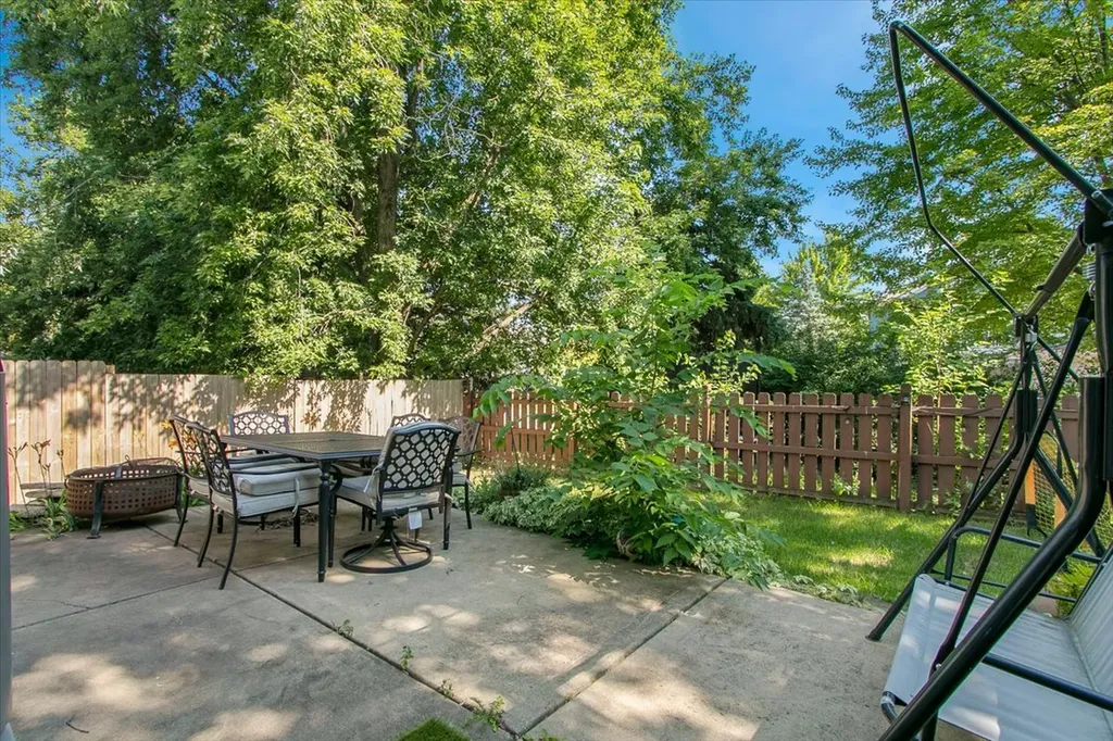 2616 Idaho Road Naperville IL 60564