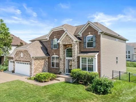 4135 Bedford Lane Aurora IL 60504