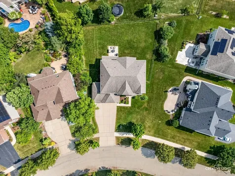 4135 Bedford Lane Aurora IL 60504